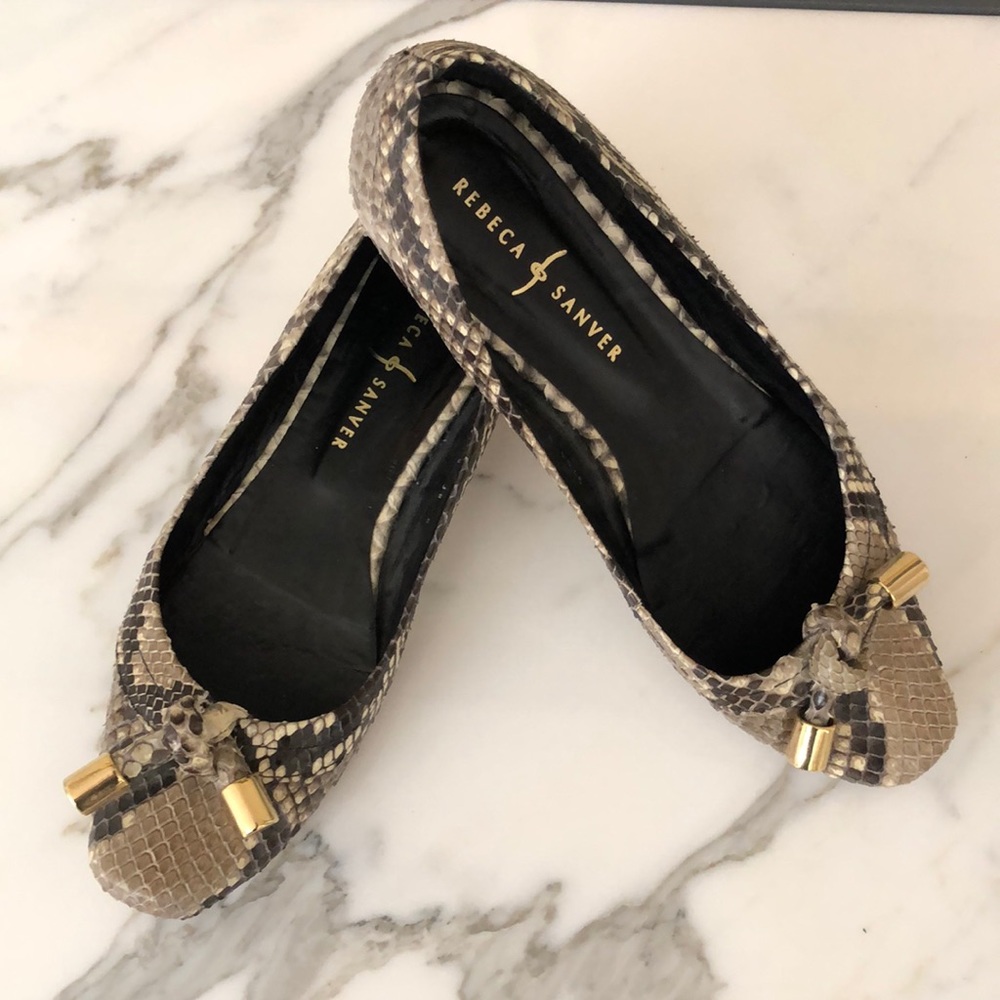 Women’s shoes